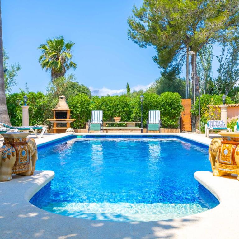Sunny villa with private pool, AC and WIFI - Four-Bedroom House - 2