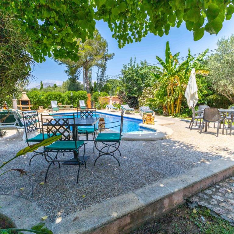 Sunny villa with private pool, AC and WIFI - Four-Bedroom House - 6