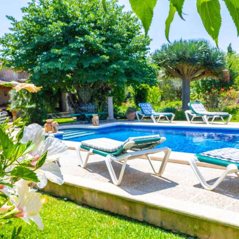 Sunny villa with private pool, AC and WIFI - Four-Bedroom House - 5