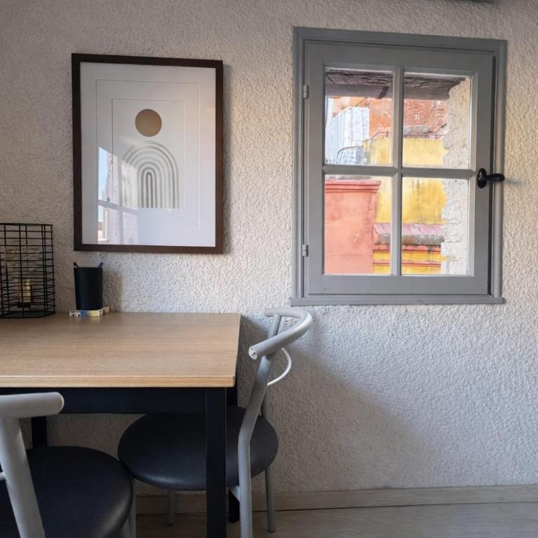 Studio spacieux sous les toits de Perpignan - Apartment mit 1 Schlafzimmer - 6