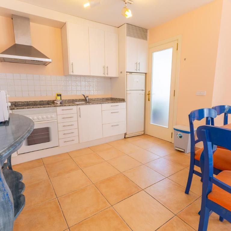 Eu Moll 1A - near the sea with wifi and pool - Apartamento - 6