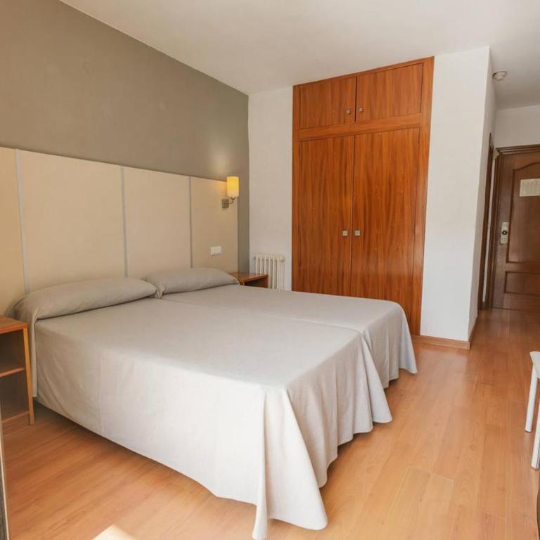 Port Vista Oro - Habitación Doble con vistas a la piscina (2 adultos) - 5