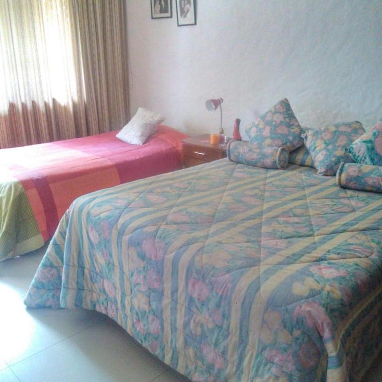 Nice country house with a swimming pool and large garden - Three-Bedroom House - 15