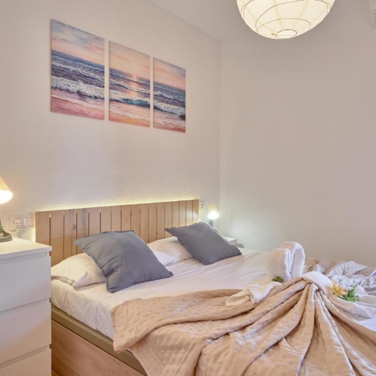 Sunny Coastal Retreat with Pool & Terrace - Two-Bedroom Apartment - 28