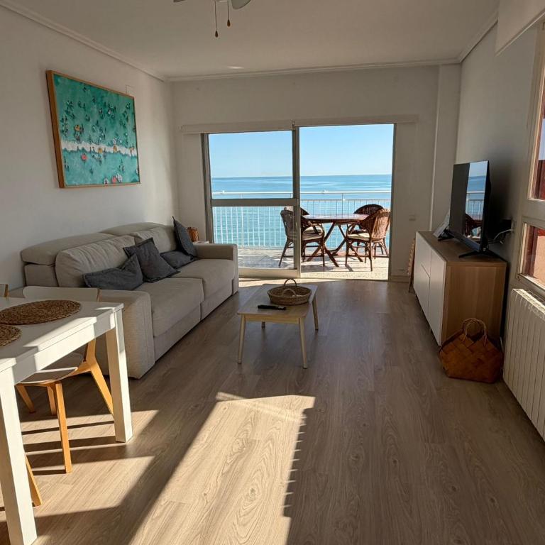 Exclusivo ático en primera línea del mar - Three-Bedroom Apartment - 17