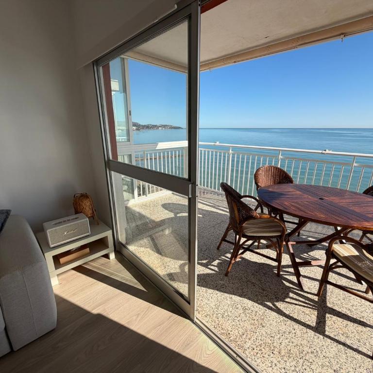 Exclusivo ático en primera línea del mar - Three-Bedroom Apartment - 6