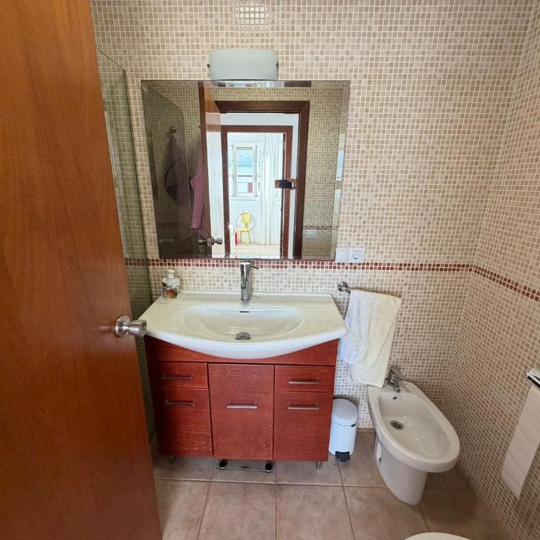 Exclusivo ático en primera línea del mar - Three-Bedroom Apartment - 19