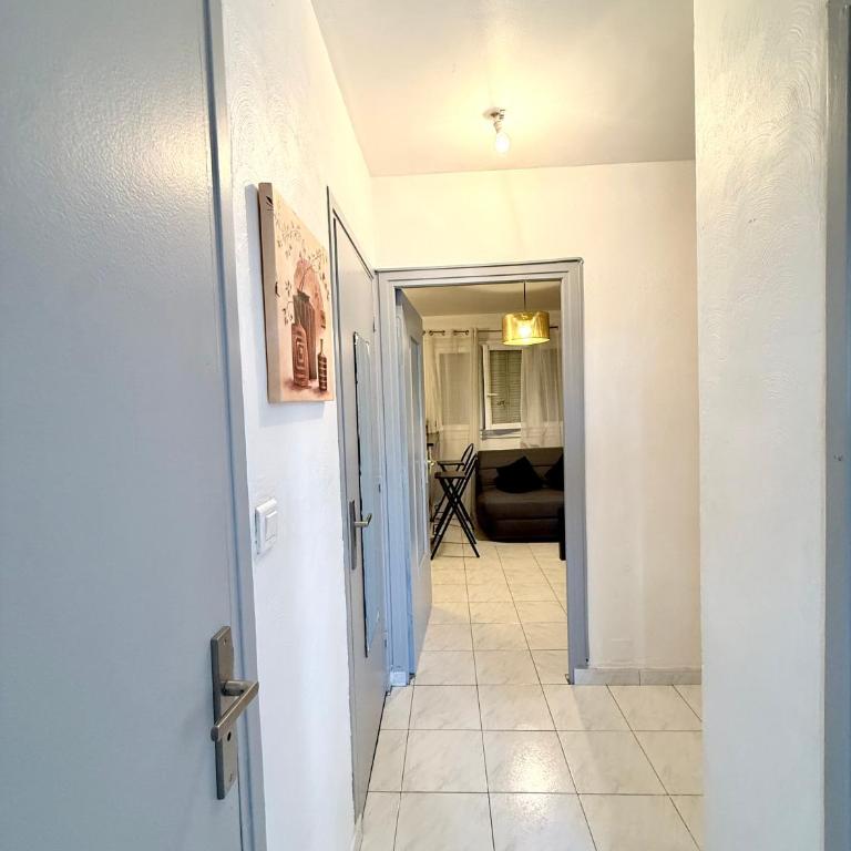 Charmant appartement 3 pièces au cœur de Nice - Appartement 2 Chambres - 3