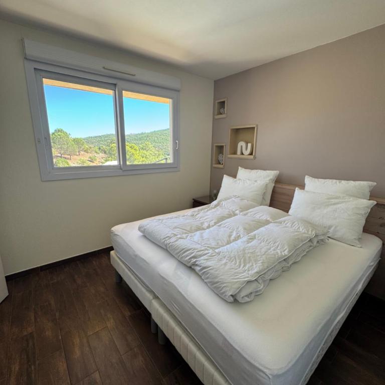 Maison familiale 6 personnes dans domaine privé avec piscine - Villa 2 Chambres - 49