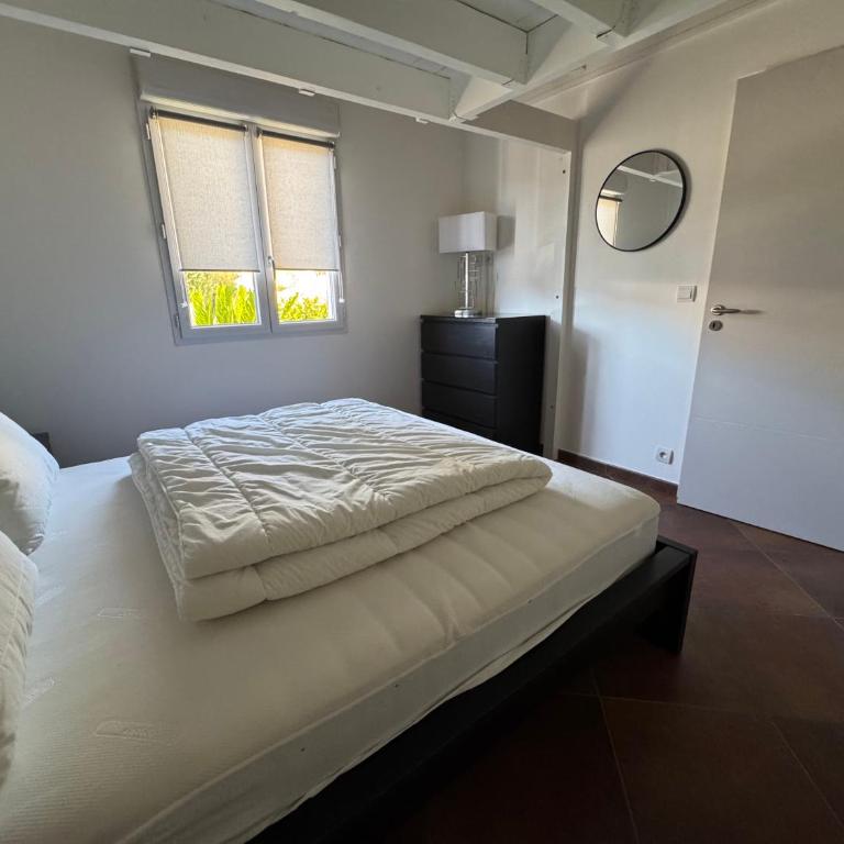 Maison familiale 6 personnes dans domaine privé avec piscine - Villa 2 Chambres - 46