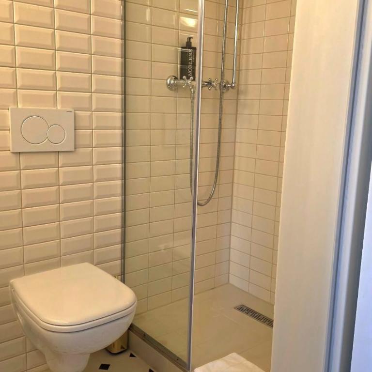 Hôtel du Train - Deluxe Doppelzimmer mit Dusche - 7