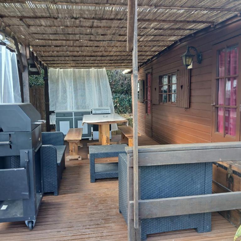 Le CHALET de JANJOUX - Mobile Home - 8
