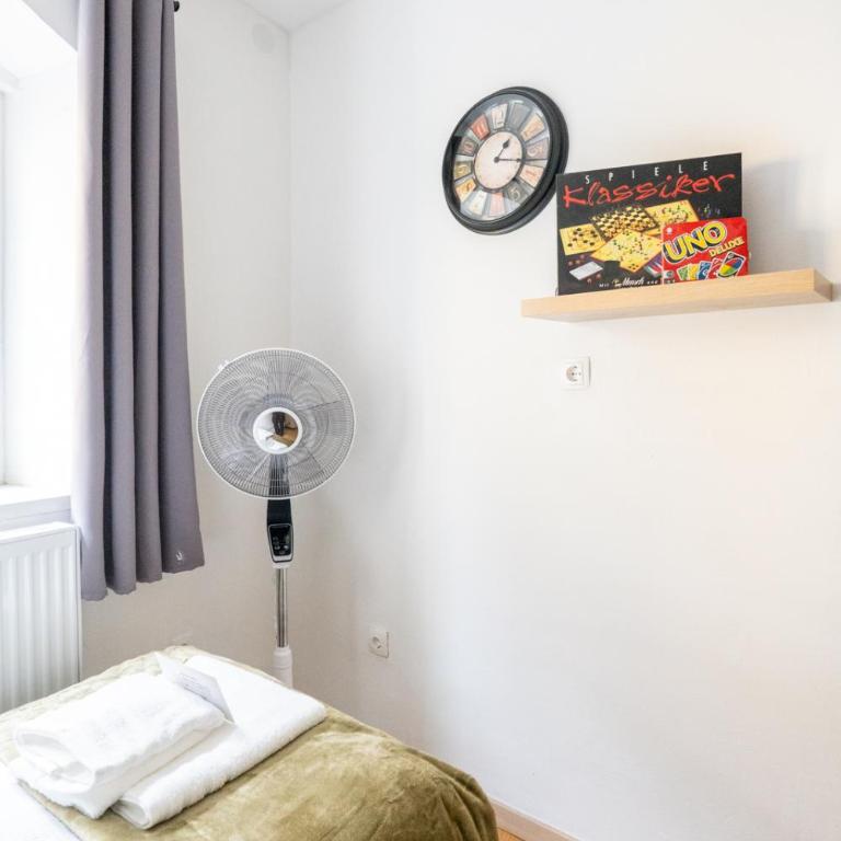 Large - 90m2 - Quiet Maisonette for 10 - 24 I 7 Check-in - Apartment mit 4 Schlafzimmern und einem Balkon - 28