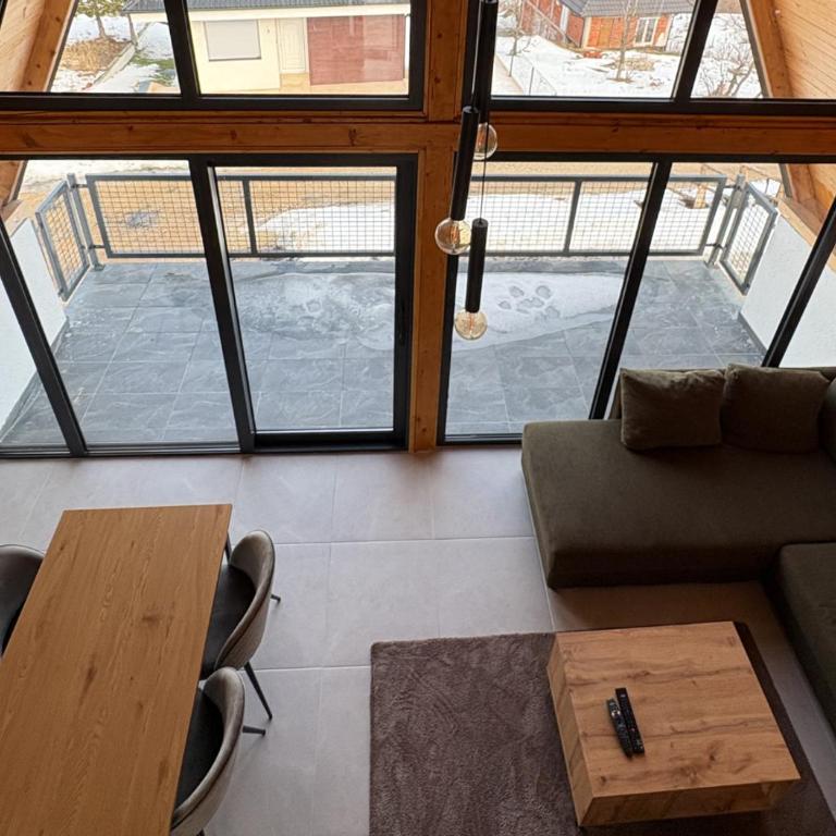 Kapija Čigote - Three-Bedroom House - 9