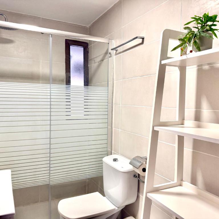 Spacious 2-bedroom & 2-bathroom Apartment at Gemelos 2 - Two-Bedroom Apartment with Sea View - 15