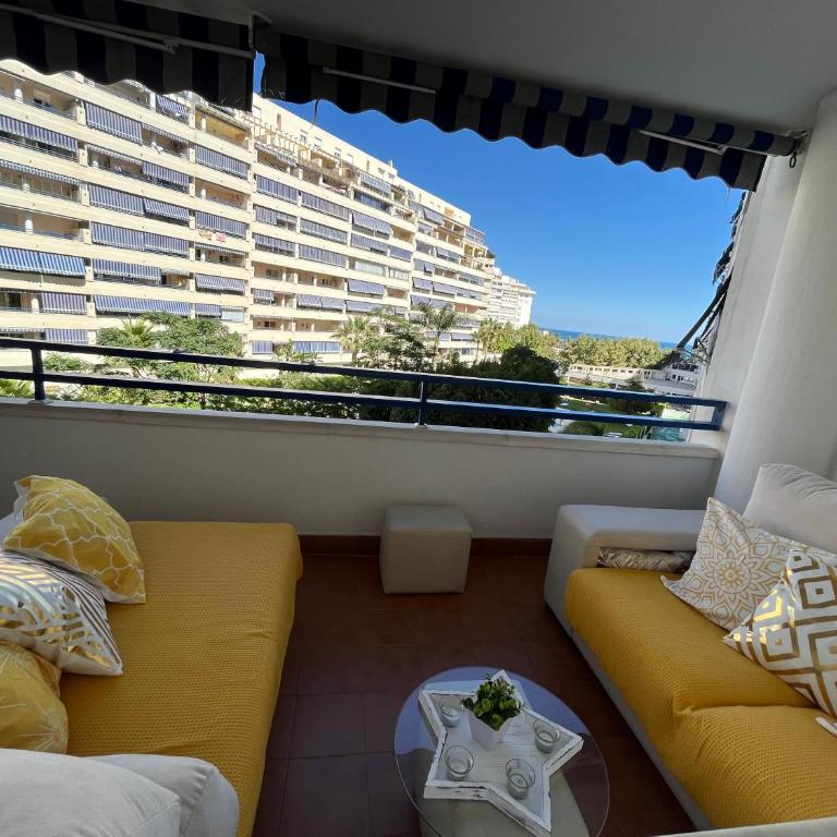 Marbella Piso en casco junto a playa Piscina in summer season - Apartamento de 2 dormitorios - 32