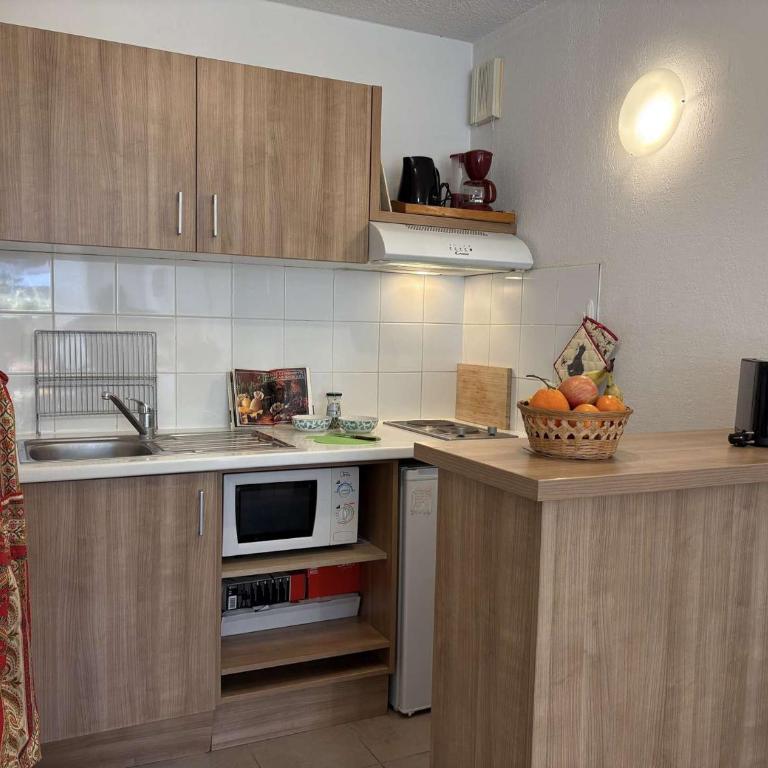 RQ010-E008 Appt 2 pièces 4 personnes ROQUEBRUNE SUR ARGENS - Appartement 1 Chambre - 7