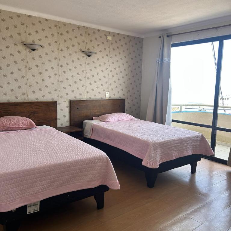 Hotel Capri - Two-Bedroom Standard Apartment - 2