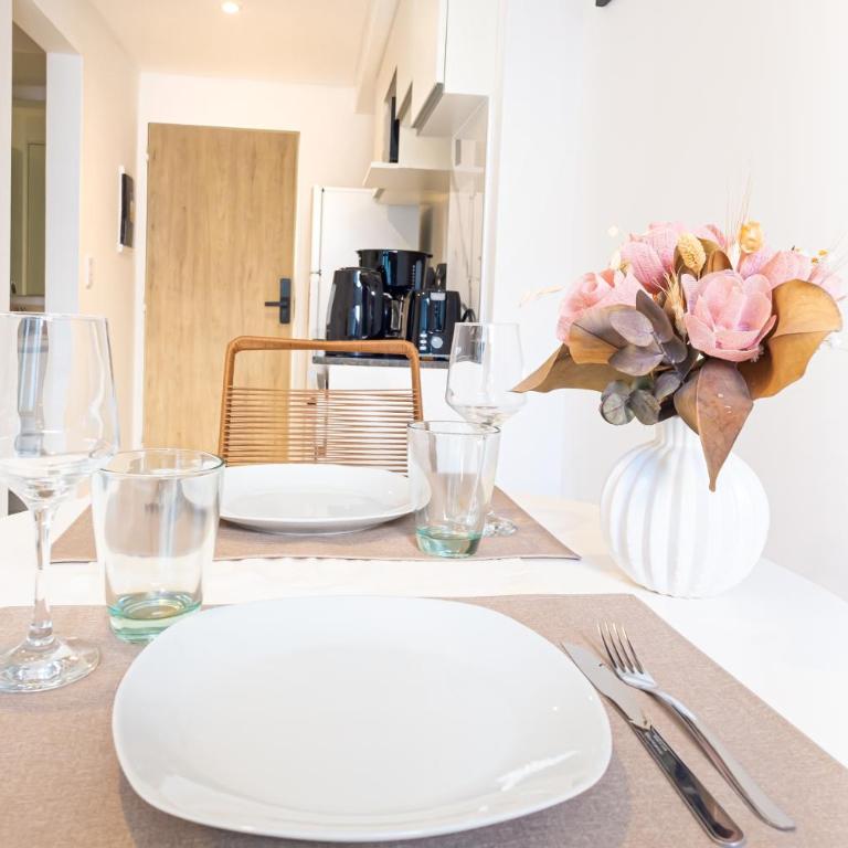 Confort y estilo en monoambiente con pileta y SUM - One-Bedroom Apartment - 24