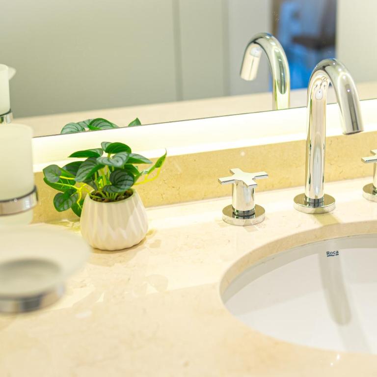 Confort y estilo en monoambiente con pileta y SUM - One-Bedroom Apartment - 31