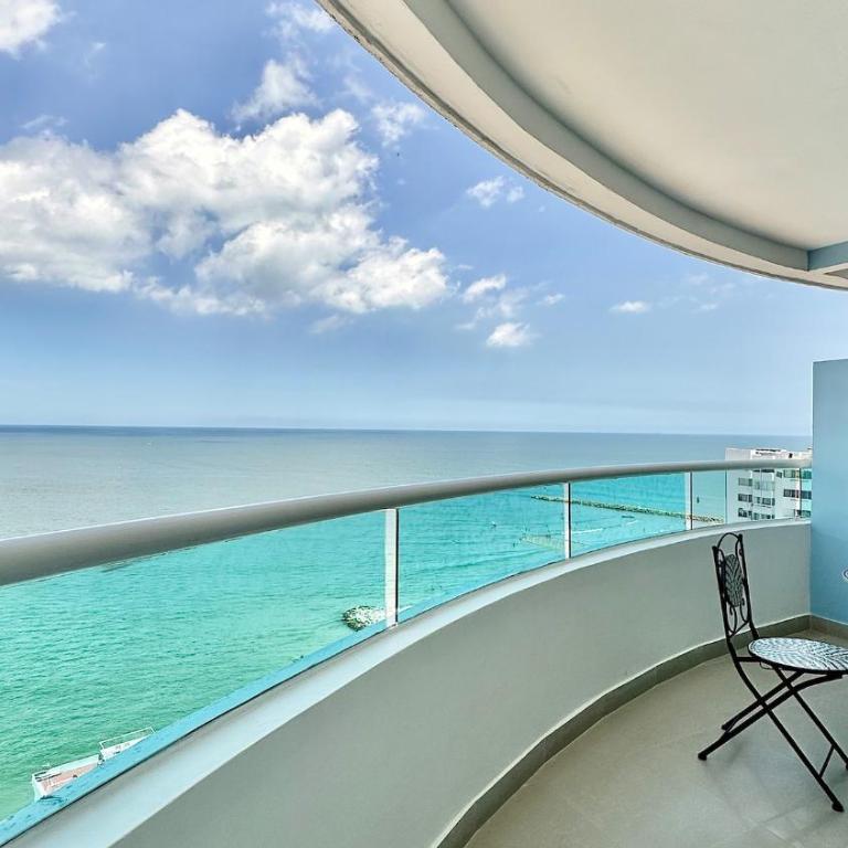 Vive al estilo Cartagenero frente al mar y al lago - Two-Bedroom Apartment with Balcony and Sea View - 1
