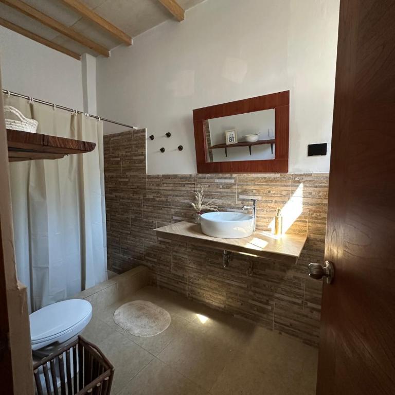 Casa Punta Sal private access to the sea Ruta51 House - Eight-Bedroom House - 85