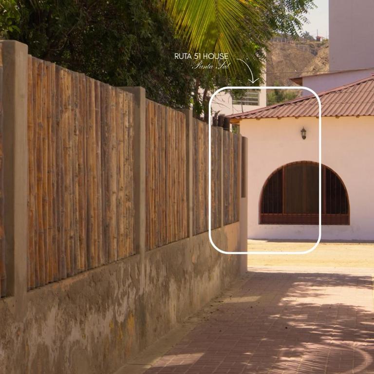 Casa Punta Sal private access to the sea Ruta51 House - Eight-Bedroom House - 88