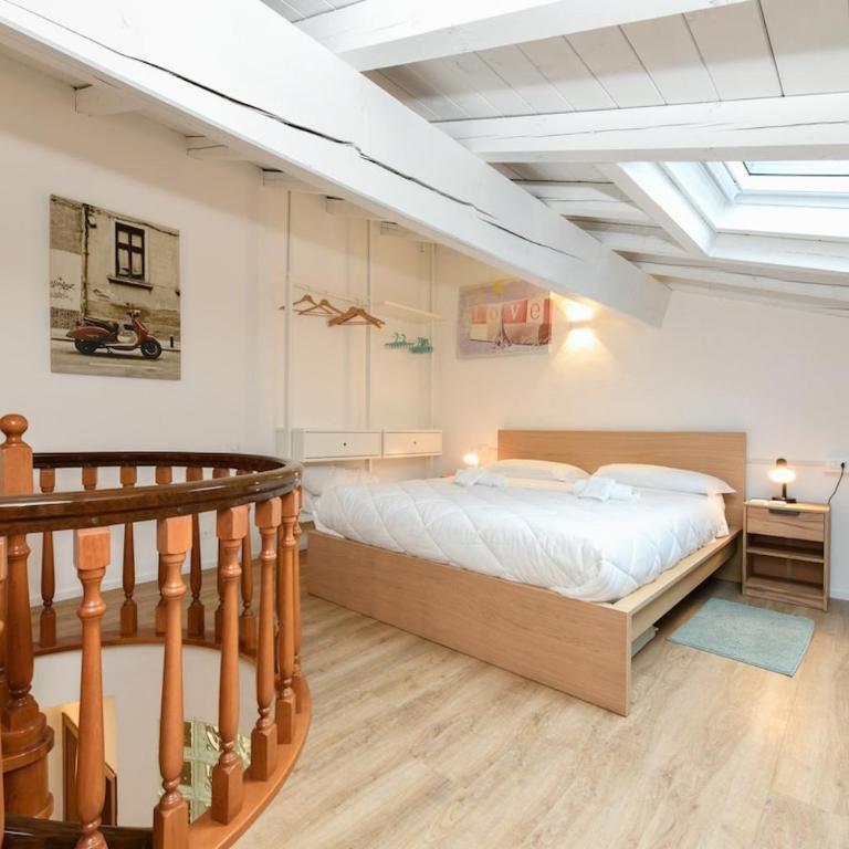 DESENZANO deliziosa suite centrale con AC e WIFI - Appartamento con 2 Camere da Letto - 1