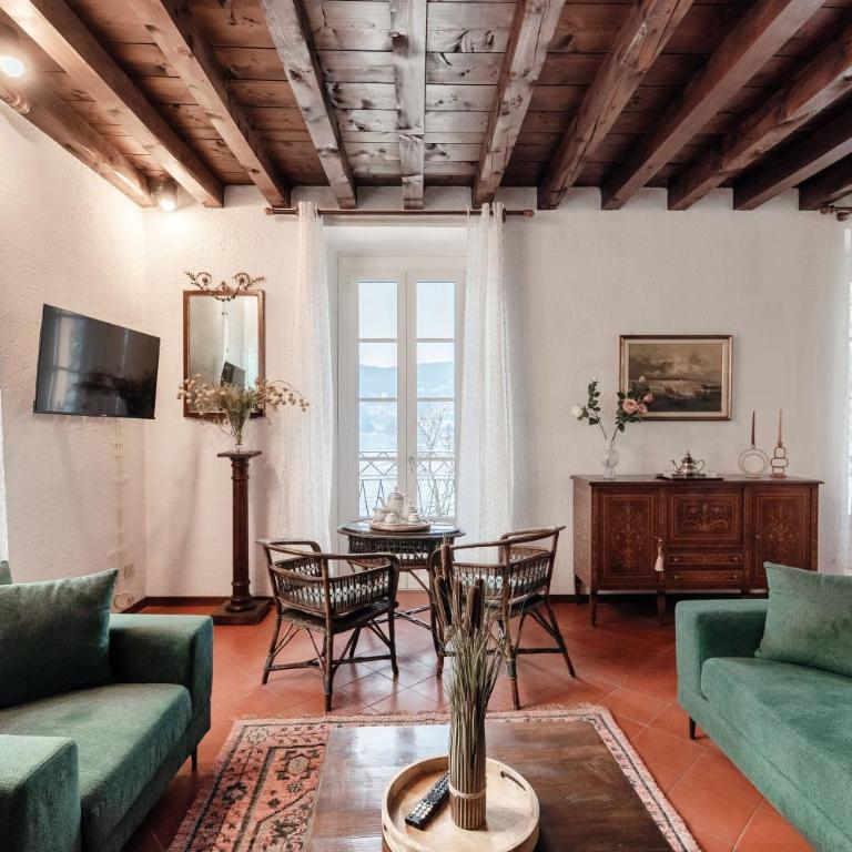 Casa Tobia - Unique Lake View Downtown Como - Two-Bedroom Apartment - 1