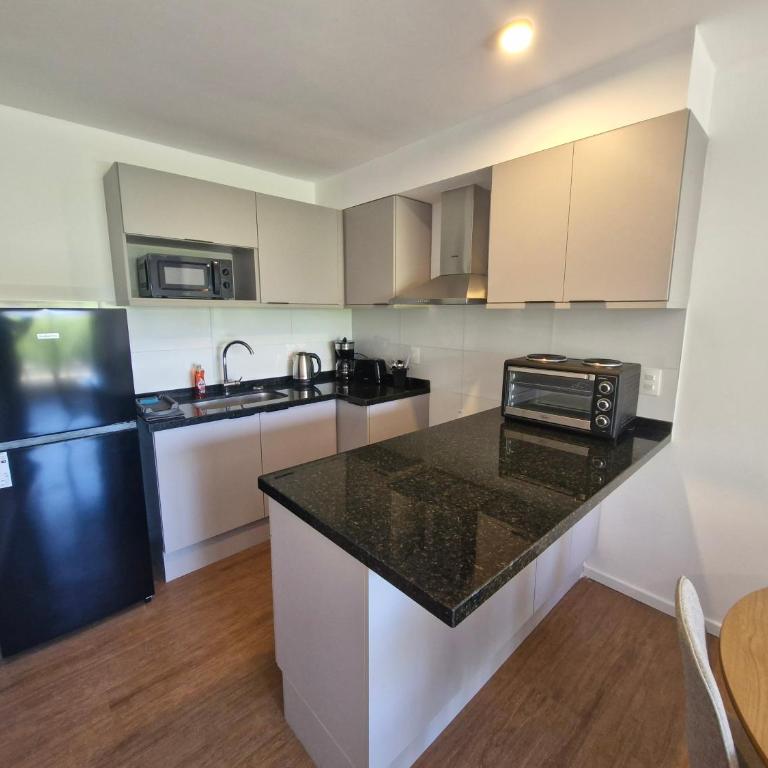 Nuevo, funcional, céntrico, con garaje - One-Bedroom Apartment - 5