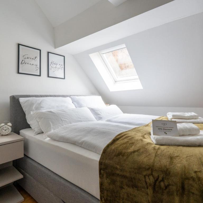 Large Maisonette I 90 m2 I For Groups & Families I 9 Guests I 3 Rooms - Apartment mit 3 Schlafzimmern und Balkon - 7