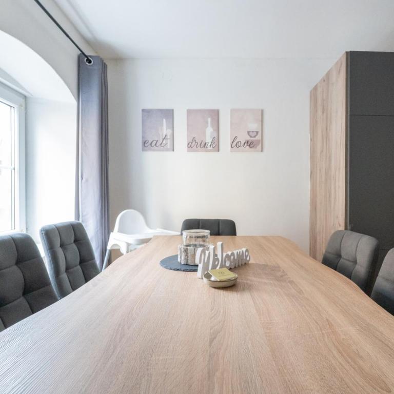 Large Maisonette I 90 m2 I For Groups & Families I 9 Guests I 3 Rooms - Apartment mit 3 Schlafzimmern und Balkon - 37