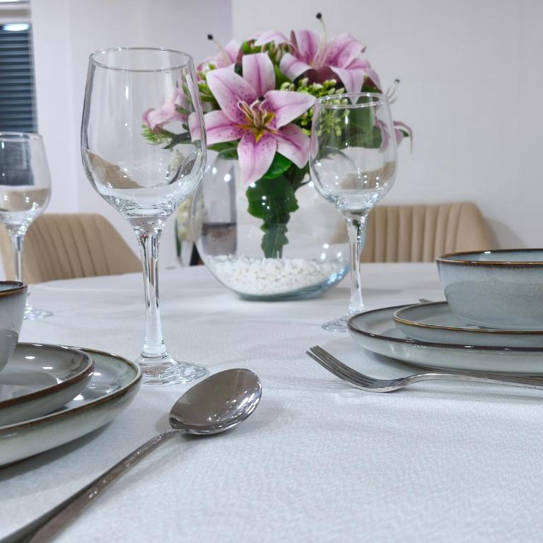 Escape&Peace - One-Bedroom Apartment - 5