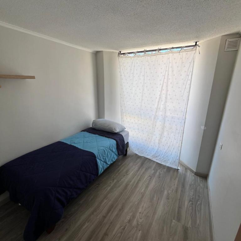 Comodidad y tranquilidad para descansar después del trabajo - Two-Bedroom Apartment - 2