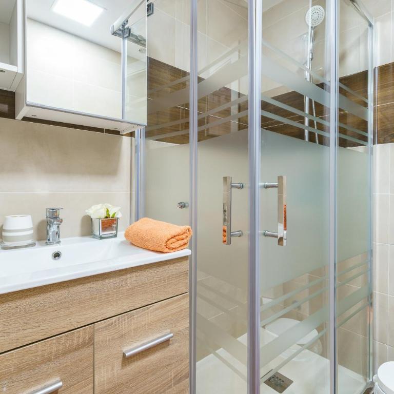 MalagaSuite Torremolinos Cozy Apartment - Apartamento de 2 dormitorios con terraza - 17