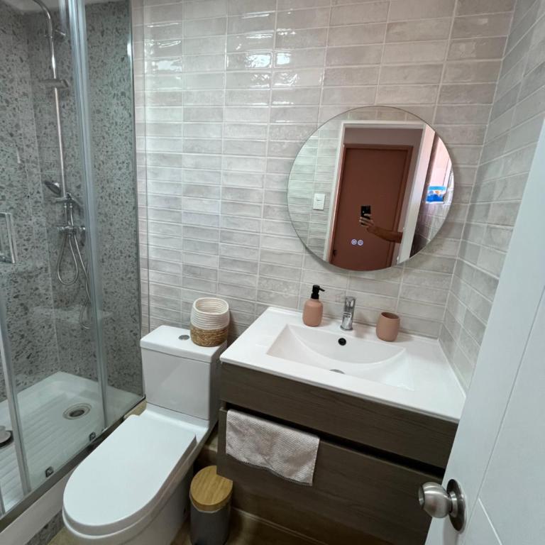 Comodidad y tranquilidad para descansar después del trabajo - Two-Bedroom Apartment - 5