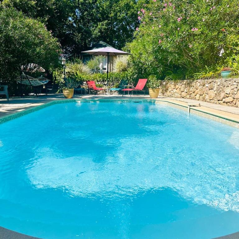 Paisible Rez-de-jardin de villa - Côte d'Azur - Appartement 2 Chambres avec Terrasse - 36