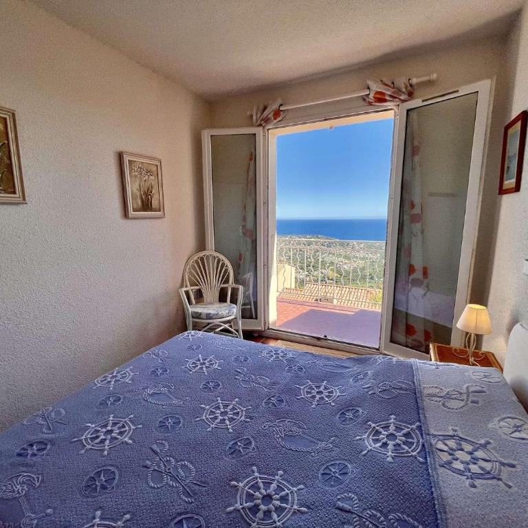 CA053-098 APPARTEMENT 2 PIÈCES CABINE - 4 Personnes - CAVALAIRE SUR MER - One-Bedroom Apartment with Sea View and Terrace - 8