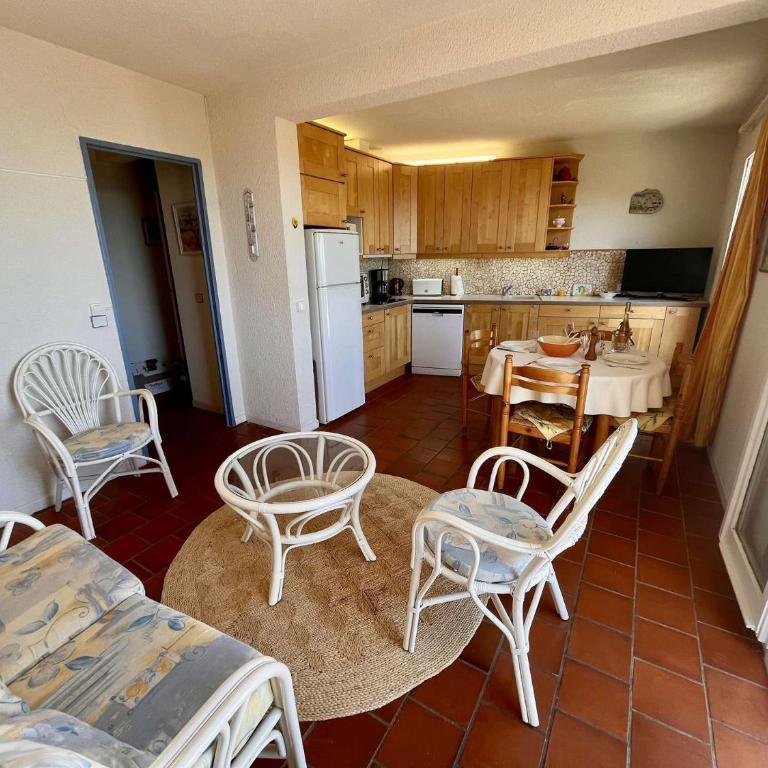CA053-098 APPARTEMENT 2 PIÈCES CABINE - 4 Personnes - CAVALAIRE SUR MER - One-Bedroom Apartment with Sea View and Terrace - 13