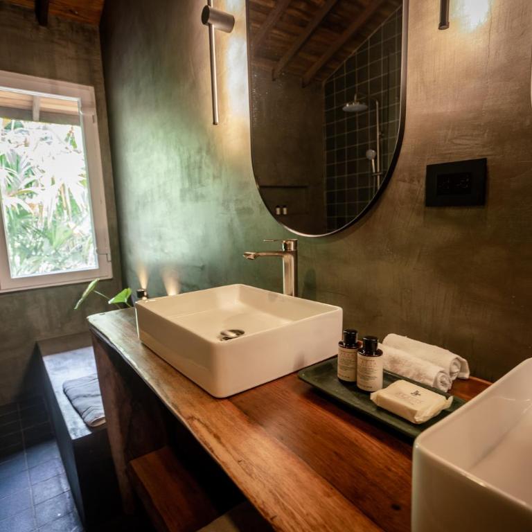 Black Sands Lodge - Suite Deluxe con cama extragrande - 7