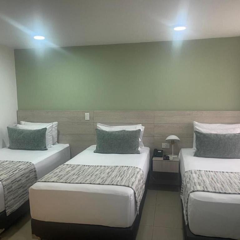 Hotel Suite Comfort - Triple Room - 2