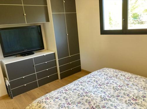 Air-conditioned villa with pool - 4 bedrooms - Villa - 20