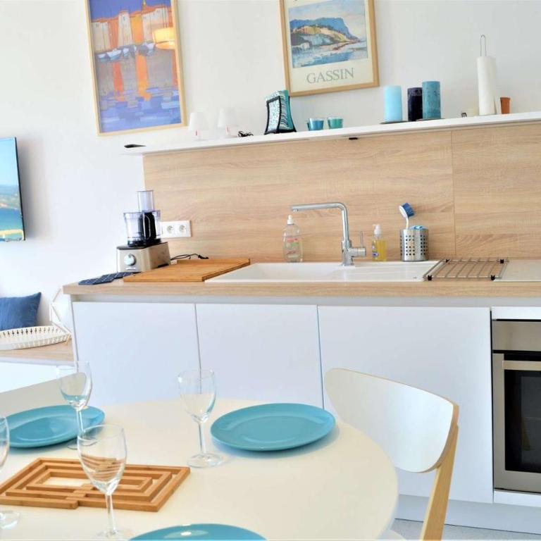 CA410-218 APPARTEMENT 2 PIÈCES 4 personnes A CAVALAIRE SUR MER - Appartement 1 Chambre avec Vue sur la Mer et Terrasse - 16