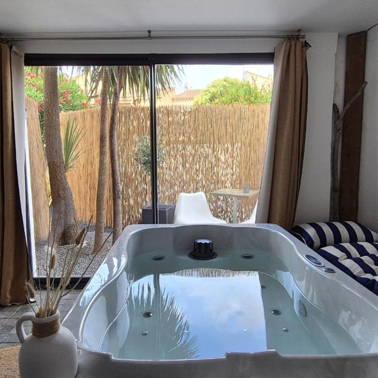 La Perle du Voyageur - Suite Deluxe avec Baignoire Spa - 4