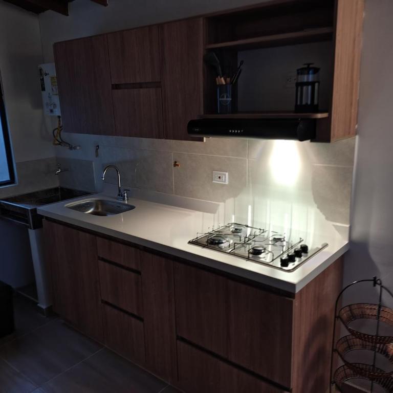 Apartamento Nuevo con Vista y Gran Ubicación, Belén - Two-Bedroom Apartment with City View - 5