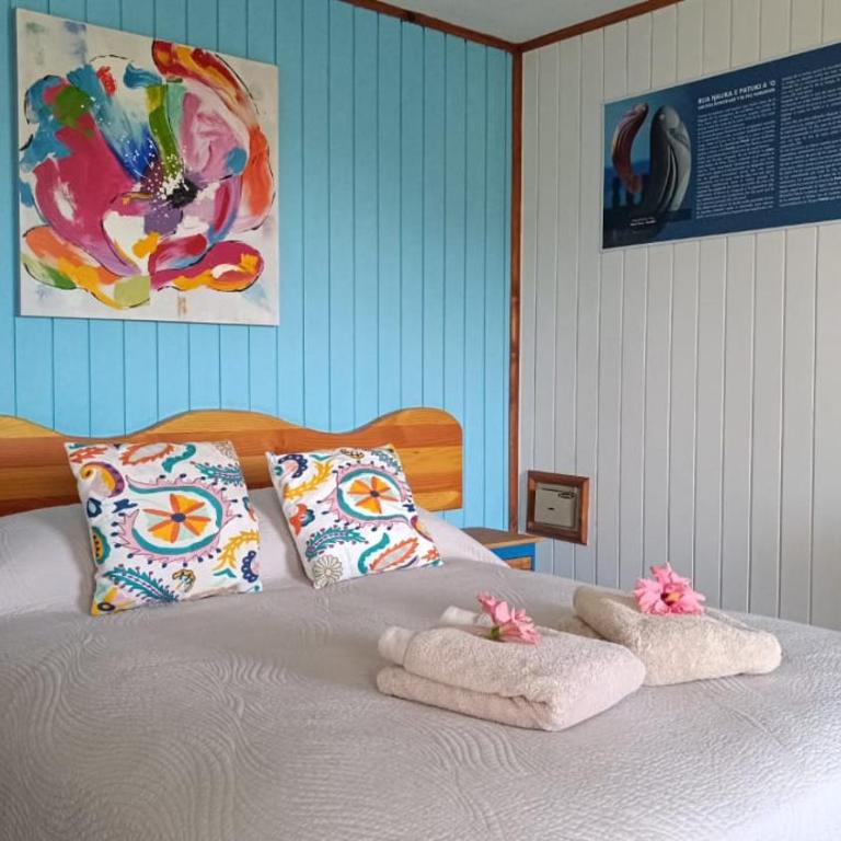 Kuhane Etno-Hostal - Deluxe Triple Room with Sea View - 1