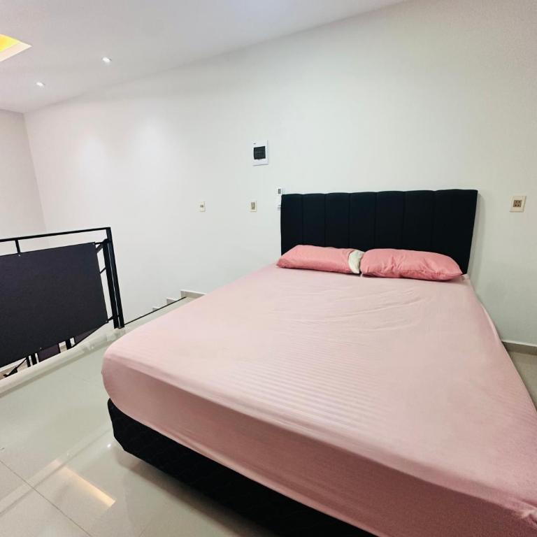 Casa independiente en Ciudad del Este - Three-Bedroom House - 14