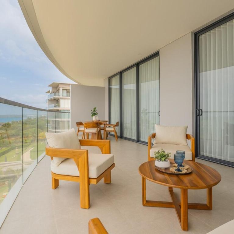 Wake Up to the Ocean, True Beachfront Terrace - Two-Bedroom Apartment - 20