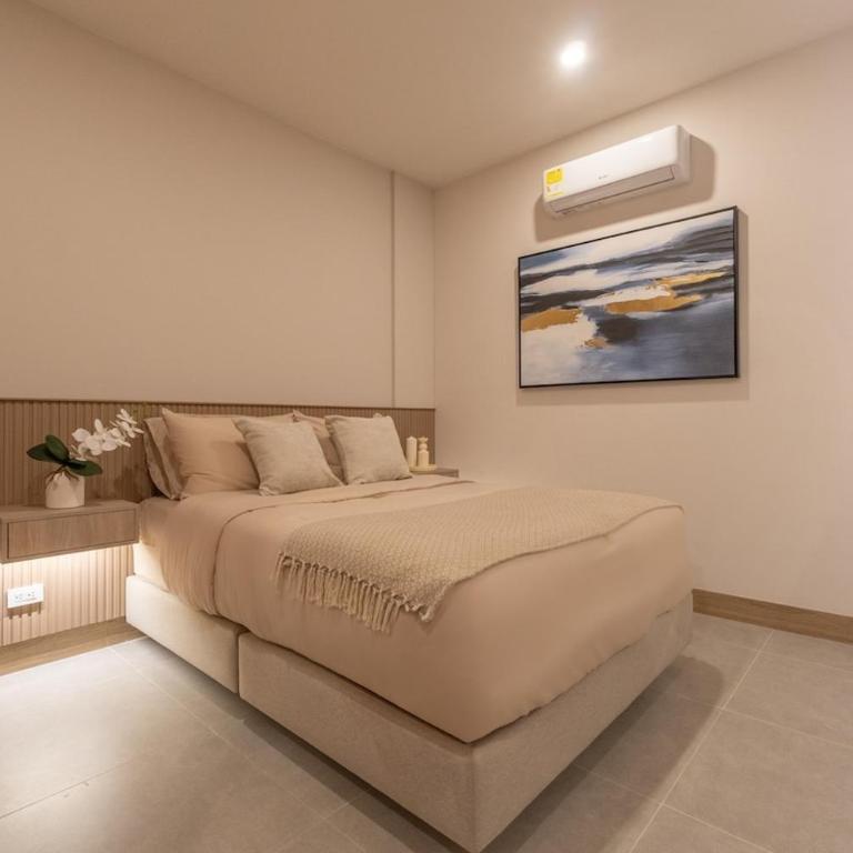 Wake Up to the Ocean, True Beachfront Terrace - Two-Bedroom Apartment - 34