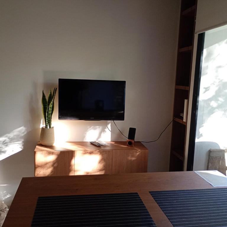Loft moderno con balcón y luz natural - La Plata - Estudio Estándar - 16